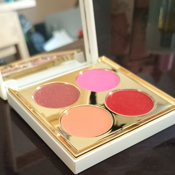 Stila National Treasure Lion and Cheek Cream - Picture 2 of 3